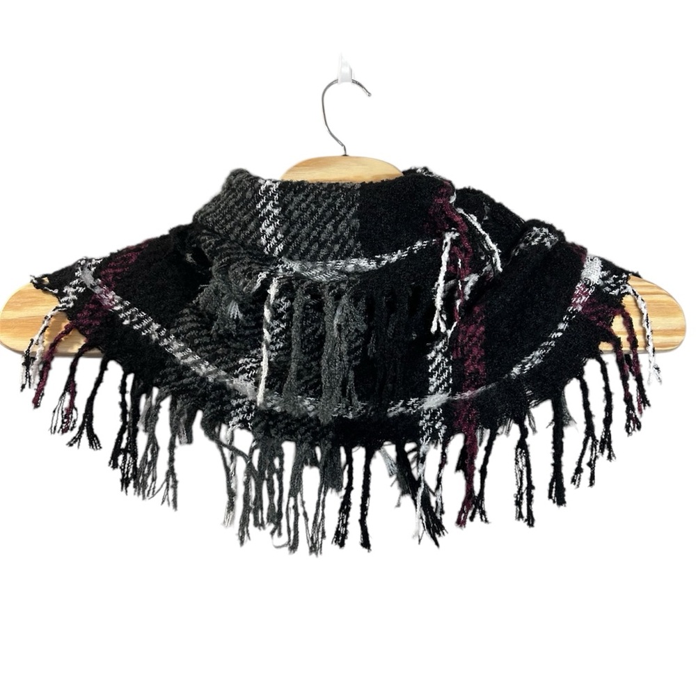 Kismet infinity scarf black burgundy white fringed‎ knit plaid
